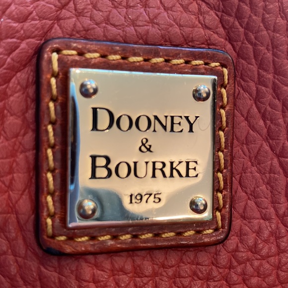 Dooney & Bourke Medium handbag - Picture 2 of 8